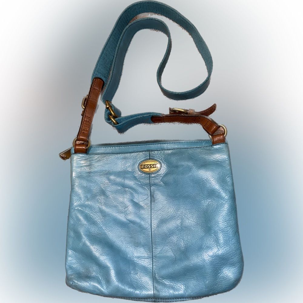 EUC Fossil Cowhide Leather Crossbody Teal 10.5L x 11.5W